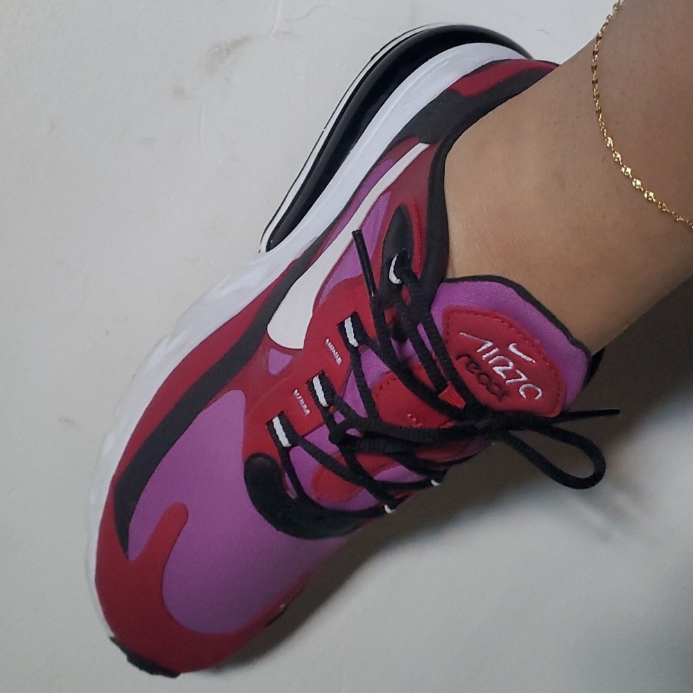 W Air Max 270 React - image 2